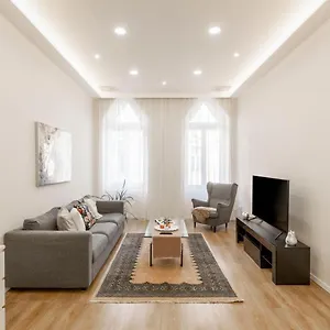 Exclusive Csengery In The Heart Of Apartamento Budapest